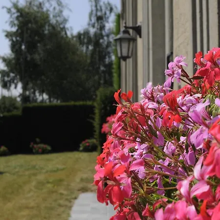 Hotel D'hommelbelle 2*